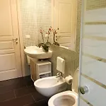 Resicence Solare Con Piscina 2 * Sueglio