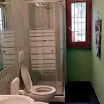Resicence Solare Con Piscina 2 Daire *