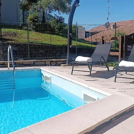 Resicence Solare Con Piscina 2 Daire *