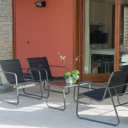 Resicence Solare Con Piscina 2 アパート *